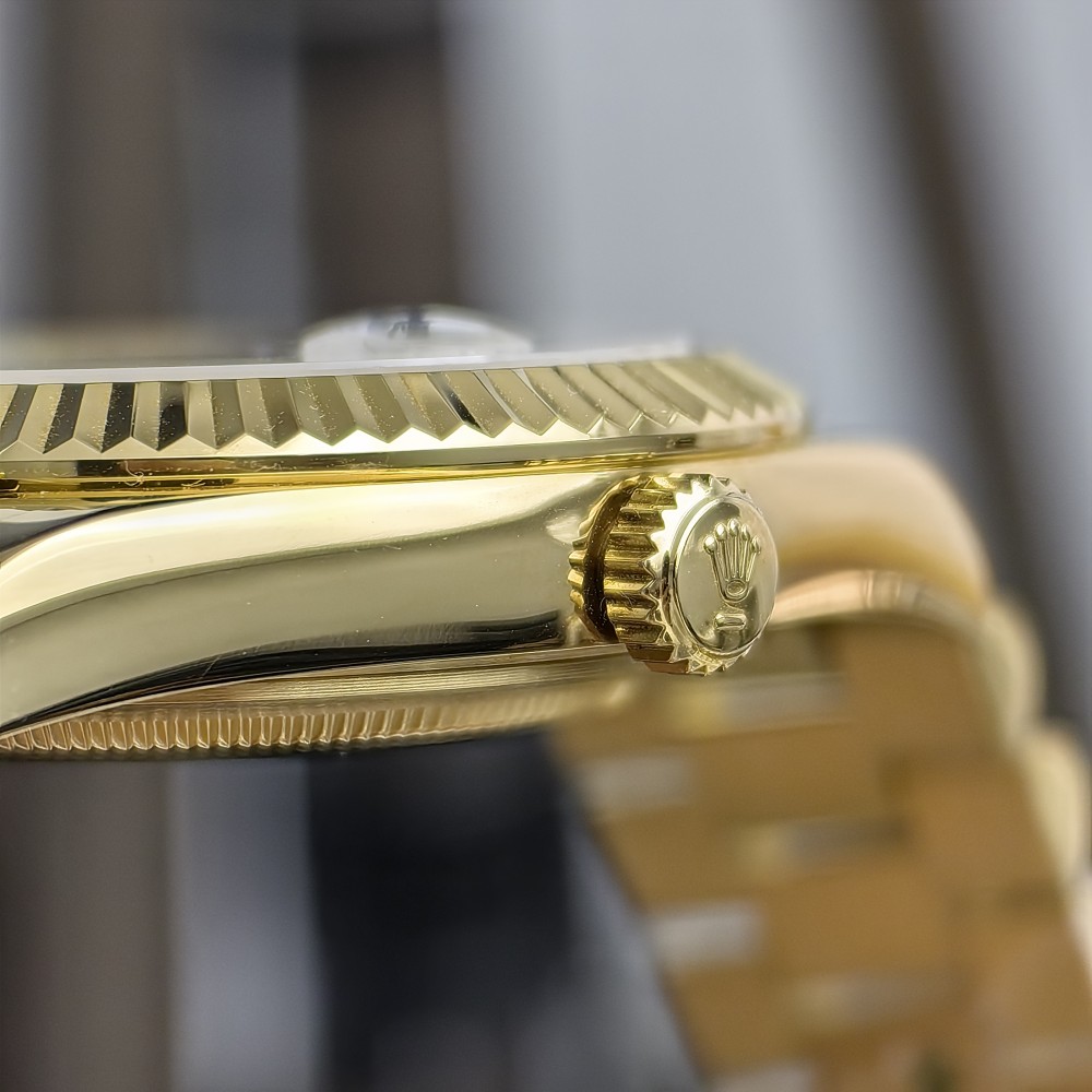 Rolex Day-Date 40 President Gold Diamond Dial