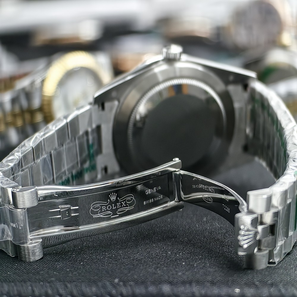 Rolex Day-Date 40 President Oystersteel Rhodium Dial